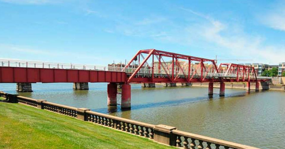 Des Moines Riverwalk Trail Bridge